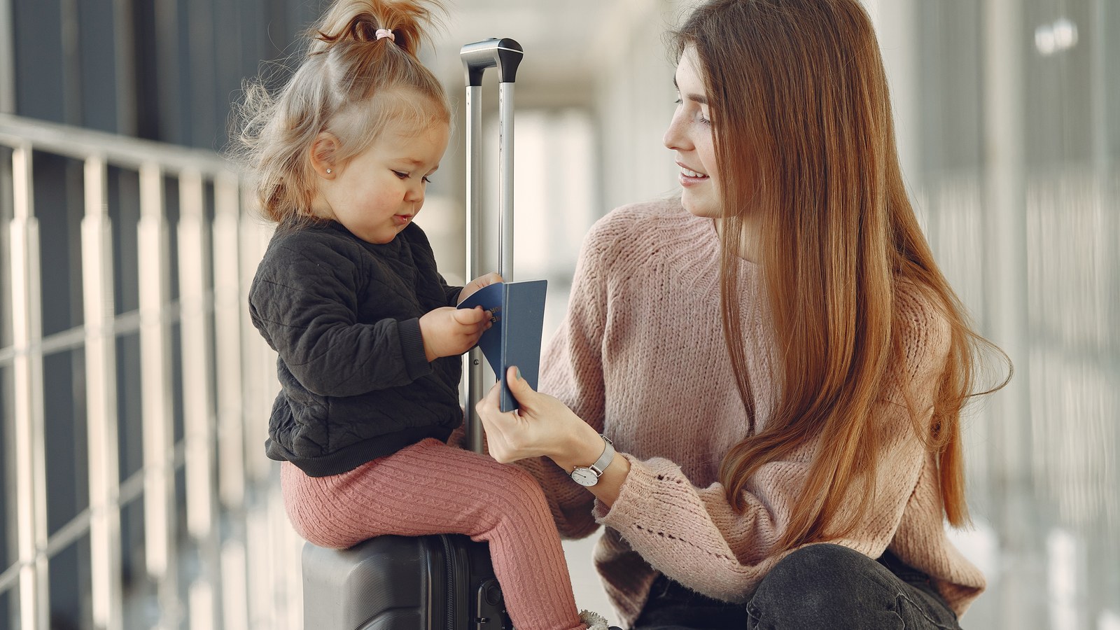 How to Fix Baby Jet Lag: Traveling Across Time Zones Guide